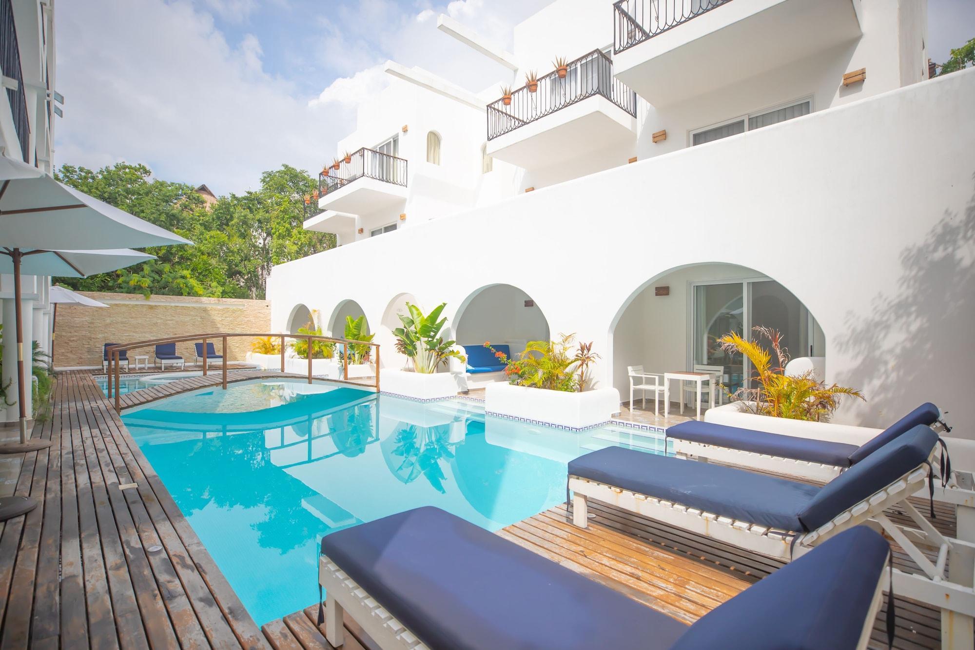 Mediterraneo Hotel Тулум Екстериор снимка