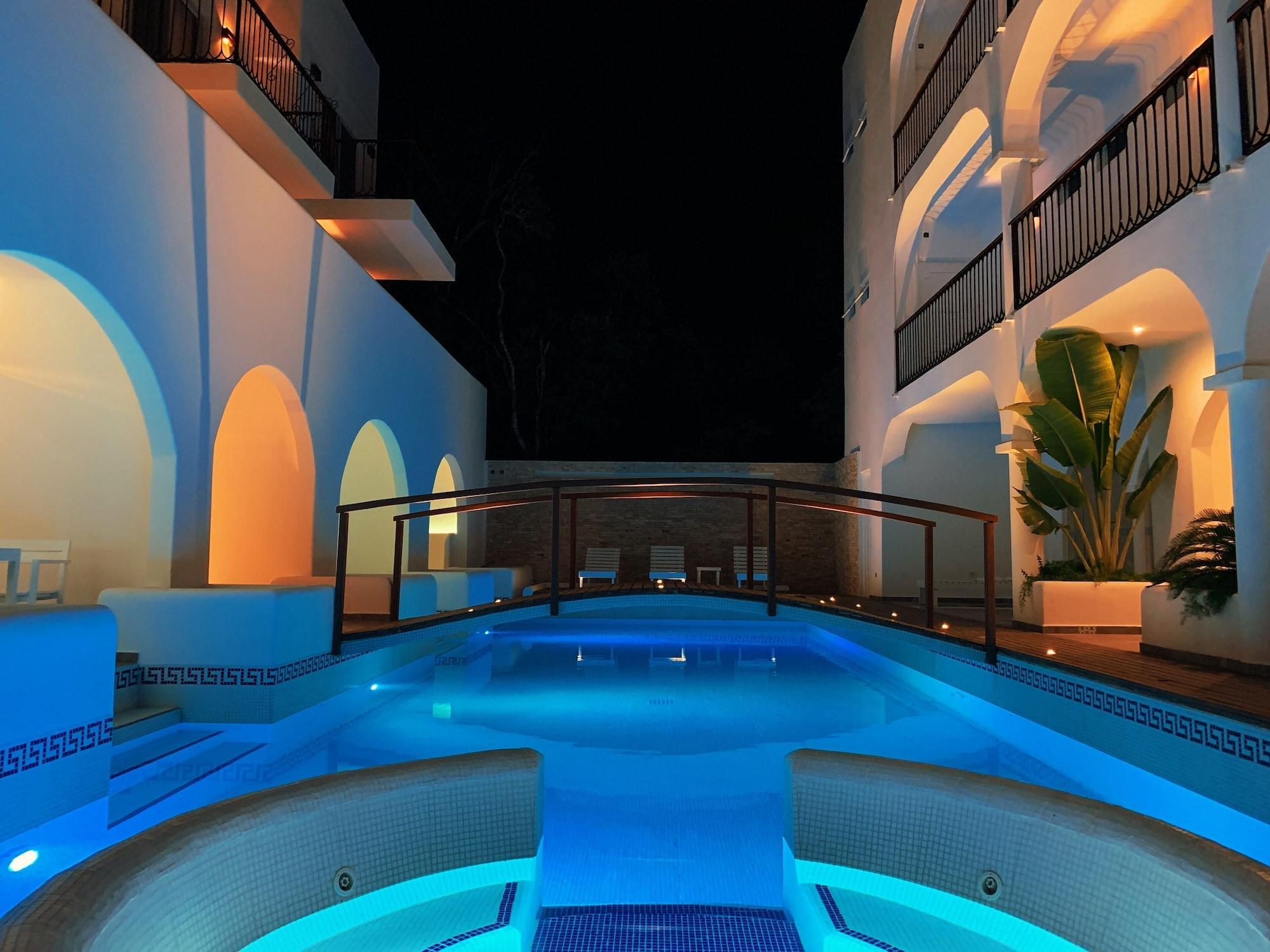 Mediterraneo Hotel Тулум Екстериор снимка